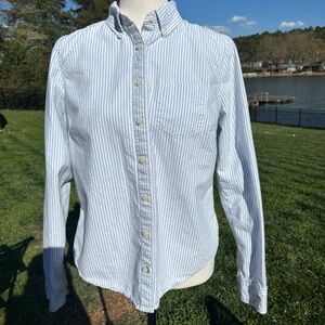 JC Penney striped blue & white seersucker long sleeve button down shirt Med